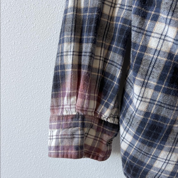 Bleached plaid flannel - Picture 6 of 6